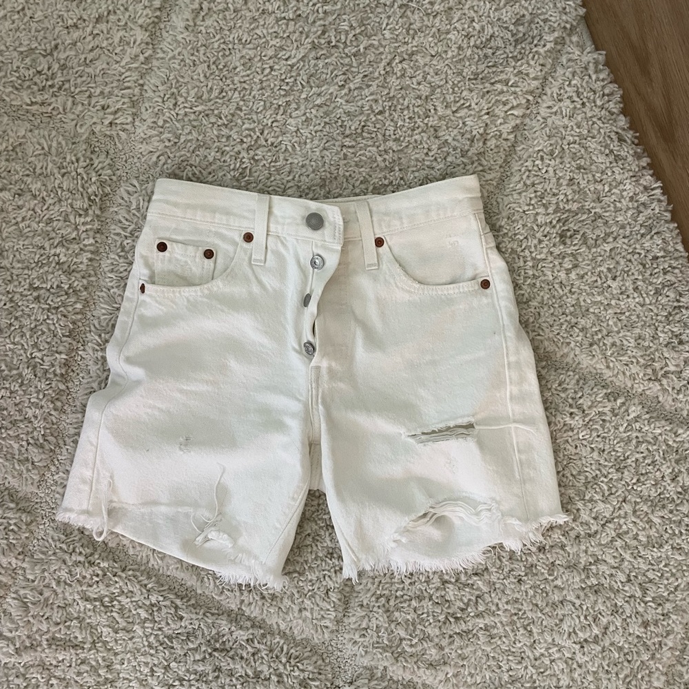 Levi’s 501 Mid Length Shorts